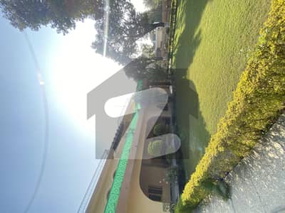 ایف ۔ 8 اسلام آباد میں 3 کمروں کا 2 کنال بالائی پورشن 3.0 لاکھ میں کرایہ پر دستیاب ہے۔