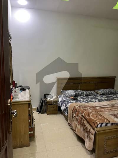 گلشن اقبال - بلاک 13-ڈی2 گلشنِ اقبال,گلشنِ اقبال ٹاؤن,کراچی میں 3 کمروں کا 6 مرلہ فلیٹ 1.5 کروڑ میں برائے فروخت۔