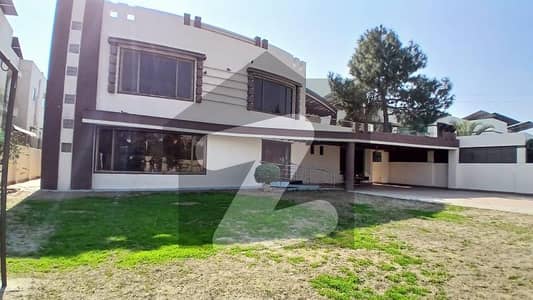 42 MARLA LUXURY BUNGALOW WITH 5 BEDROOMS, ITALIAN KITCHEN, SPANISH TILES & GROHE FITTINGS IN PHASE 5 BLOCK D DHA LAHORE