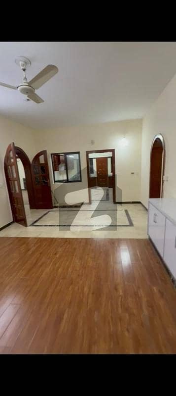 آئی ۔ 8 اسلام آباد میں 3 کمروں کا 1 کنال بالائی پورشن 1.9 لاکھ میں کرایہ پر دستیاب ہے۔