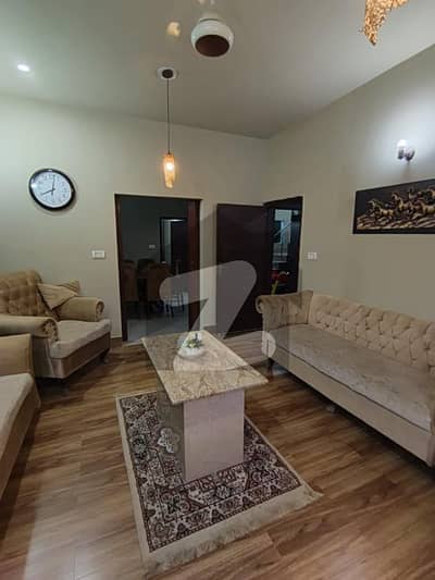 فلکناز گولڈن پیبلز گلستانِ جوہر,کراچی میں 4 کمروں کا 5 مرلہ مکان 2.15 کروڑ میں برائے فروخت۔