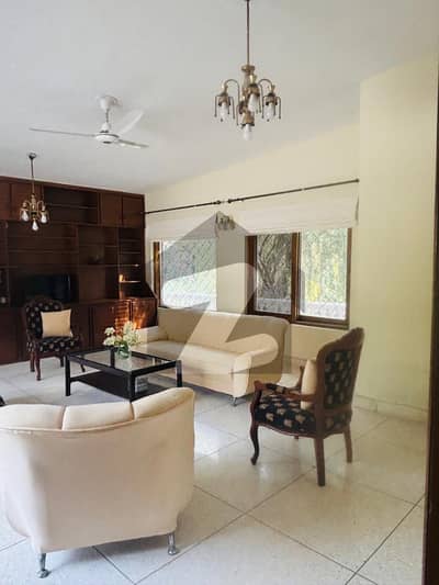 Beautiful Fully Furnished Upper Portion At Ideal Location F-8(1000 Sq Yards) Main Street