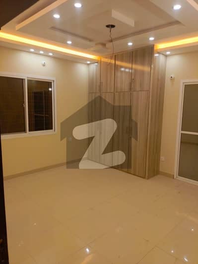 کے ڈی اے اسکیم 1 ایکسٹینشن کراچی میں 4 کمروں کا 1 کنال بالائی پورشن 2.6 لاکھ میں کرایہ پر دستیاب ہے۔