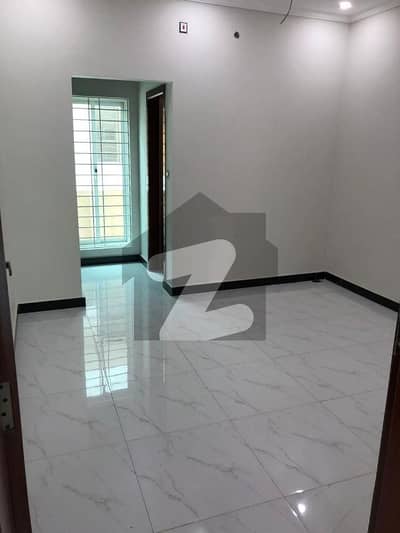 پی ڈبلیو ڈی ہاؤسنگ سکیم اسلام آباد میں 4 کمروں کا 5 مرلہ مکان 2.5 کروڑ میں برائے فروخت۔