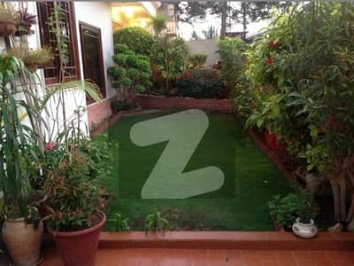 ڈی ایچ اے فیز 5 ڈی ایچ اے ڈیفینس,کراچی میں 4 کمروں کا 1 کنال مکان 13.25 کروڑ میں برائے فروخت۔