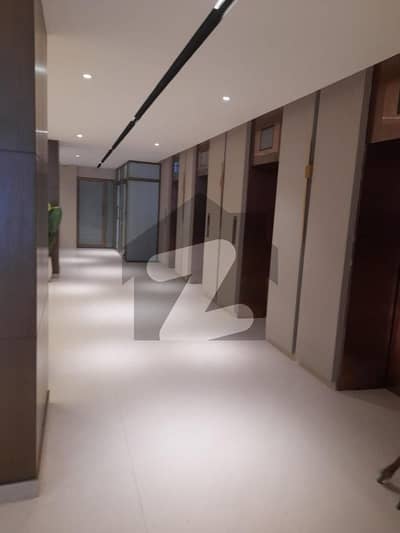 شاہراہِ فیصل کراچی میں 4 کنال دفتر 63.0 کروڑ میں برائے فروخت۔