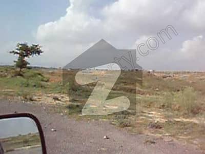 1kanal corner plot available for sale in reasonable price