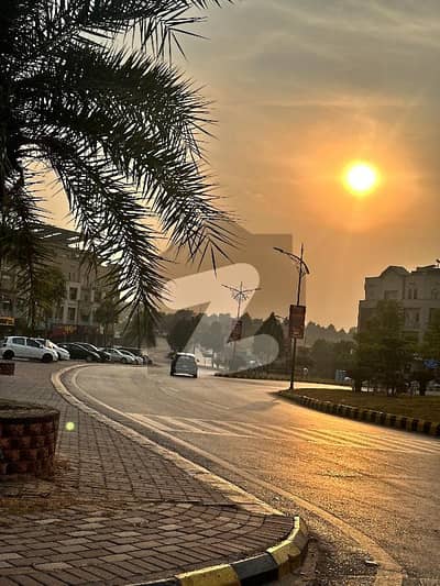 10 Marla Deal end plot 3.5 marla extra land plot