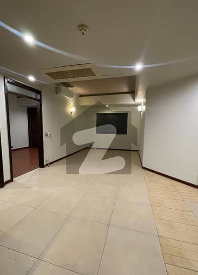 Silver oaks F-10 3 bedroom Compact Apartment Available For Rent beautiful location