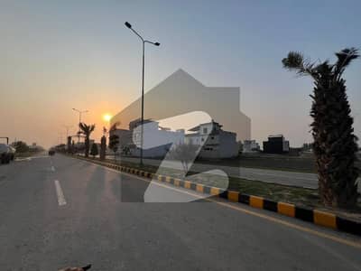 پارک ویو سٹی لاہور میں 5 مرلہ رہائشی پلاٹ 38.5 لاکھ میں برائے فروخت۔