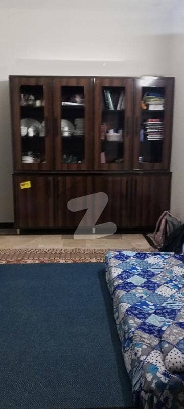 30x90 Portion For Rent In Pakistan Town Phase 1