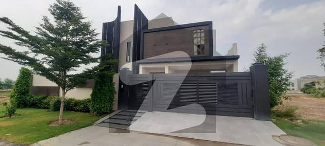 ڈی ایچ اے فیز 1 ڈی ایچ اے ڈیفینس,ملتان میں 5 کمروں کا 1 کنال مکان 4.8 کروڑ میں برائے فروخت۔