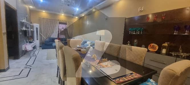 نارتھ ناظم آباد ۔ بلاک جے نارتھ ناظم آباد,کراچی میں 6 کمروں کا 16 مرلہ مکان 8.25 کروڑ میں برائے فروخت۔