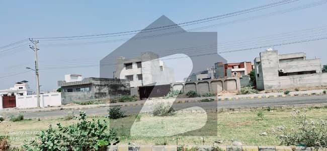 ایل ڈی اے ایوینیو ۔ بلاک ایچ ایل ڈی اے ایوینیو,لاہور میں 1 کنال رہائشی پلاٹ 4.15 کروڑ میں برائے فروخت۔