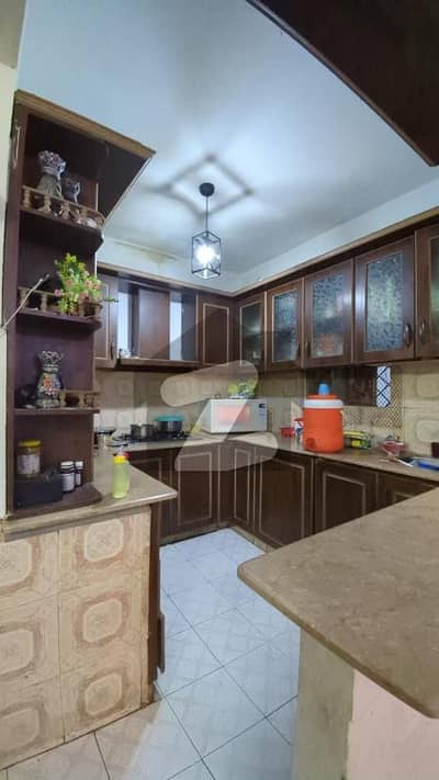 گلستانِِ جوہر ۔ بلاک 20 گلستانِ جوہر,کراچی میں 3 کمروں کا 7 مرلہ فلیٹ 75.0 لاکھ میں برائے فروخت۔