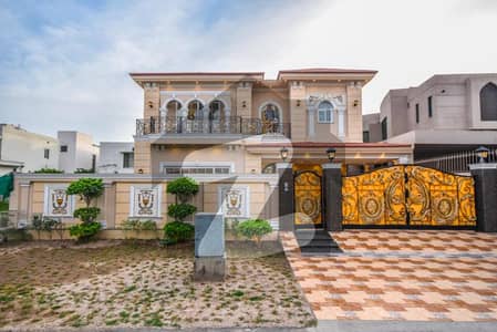 ڈی ایچ اے فیز 7 - بلاک وائے فیز 7,ڈیفنس (ڈی ایچ اے),لاہور میں 5 کمروں کا 1 کنال مکان 7.9 کروڑ میں برائے فروخت۔