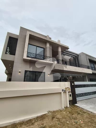 F1 corner size 16.5 Marla House for sale