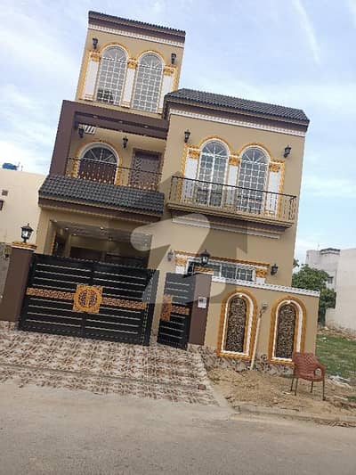 5 Marla Brand New House For Sale 40 Feet Road New To Pearl Chowk New Lahore City Lahore