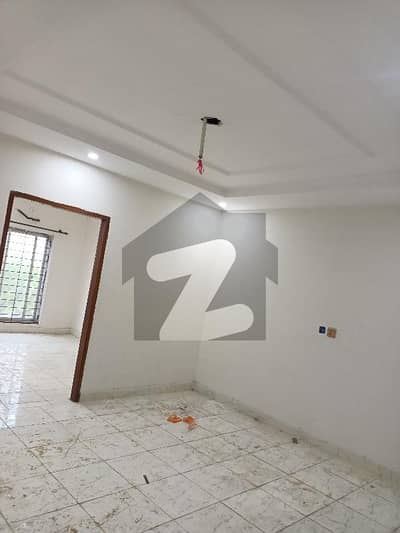 نیو لاہور سٹی ۔ فیز 2 نیو لاهور سٹی,لاہور میں 1 کمرے کا 2 مرلہ فلیٹ 42.0 لاکھ میں برائے فروخت۔