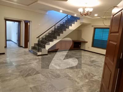 E-11 Specious 1 Kanal 4Bed Upper Portion For Rent