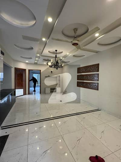 بحریہ ٹاؤن فیز 2 بحریہ ٹاؤن راولپنڈی,راولپنڈی میں 3 کمروں کا 10 مرلہ بالائی پورشن 65.0 ہزار میں کرایہ پر دستیاب ہے۔