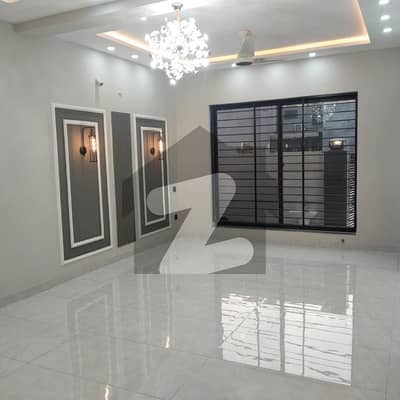 5 MARLA HOUSE AVAILABLE FOR RENT