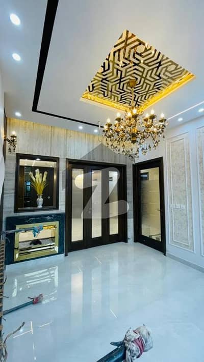 10 marla barnd new house for sale LDA Avenue1