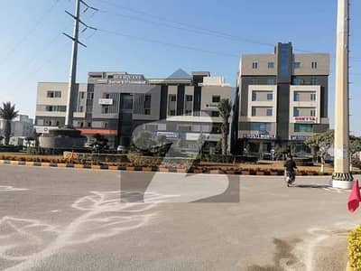 ایم پی سی ایچ ایس - بلاک ای ایم پی سی ایچ ایس ۔ ملٹی گارڈنز,بی ۔ 17,اسلام آباد میں 8 مرلہ رہائشی پلاٹ 1.45 کروڑ میں برائے فروخت۔