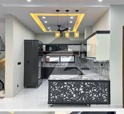 1 Kanal Fully Furnished With Extra Land And Solar Installed. Throw Away Price 6.20 Crore Final.