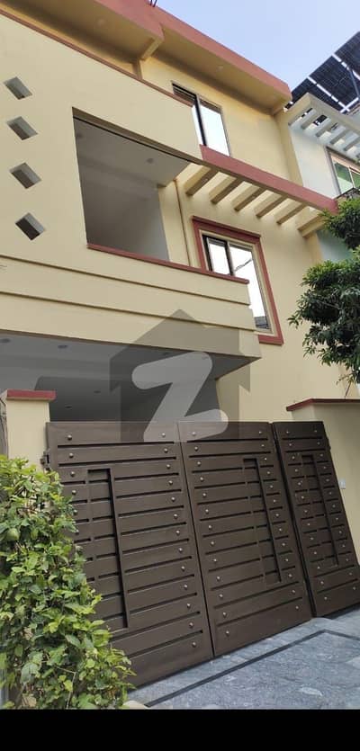5.5 Marla Double Story Facing Park House For Sale In Shadab Colony Ferozpur Road
