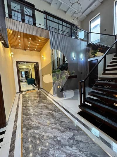 Verry Beautiful Luxury House