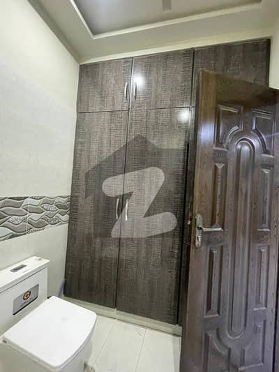 Well-Maintained Flat for Rent Ideal Family Living in Lahore