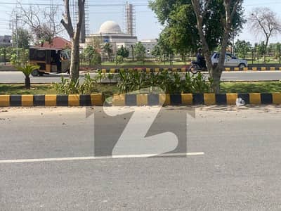 LDA Avenue one M Block 10Marla plot near Raiwind Road