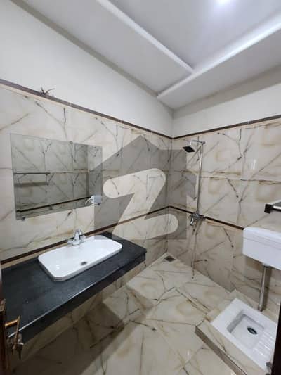 Well-Lit 5 Marla Upper Portion for Rent in Pak Arab Housing Society