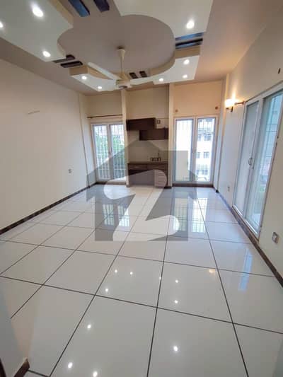 گلشنِ اقبال - بلاک 7 گلشنِ اقبال,گلشنِ اقبال ٹاؤن,کراچی میں 3 کمروں کا 10 مرلہ مکان 7.5 کروڑ میں برائے فروخت۔