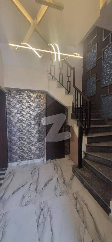 پیراگون سٹی ۔ آرچرڈ بلاک پیراگون سٹی,لاہور میں 5 کمروں کا 10 مرلہ مکان 3.65 کروڑ میں برائے فروخت۔