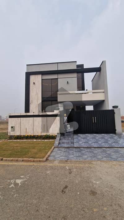 پیراگون سٹی ۔ آرچرڈ بلاک پیراگون سٹی,لاہور میں 5 کمروں کا 10 مرلہ مکان 3.6 کروڑ میں برائے فروخت۔