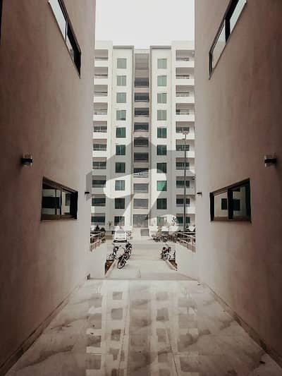 عسکری 10 عسکری,لاہور میں 4 کمروں کا 13 مرلہ فلیٹ 1.8 لاکھ میں کرایہ پر دستیاب ہے۔