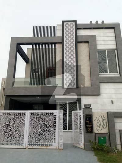 بحریہ ٹاؤن - شیرشاہ بلاک بحریہ ٹاؤن ۔ سیکٹر ایف,بحریہ ٹاؤن,لاہور میں 3 کمروں کا 5 مرلہ مکان 2.3 کروڑ میں برائے فروخت۔