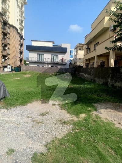 MPCHS 1 Kanal Plot For Sale In E-11/1