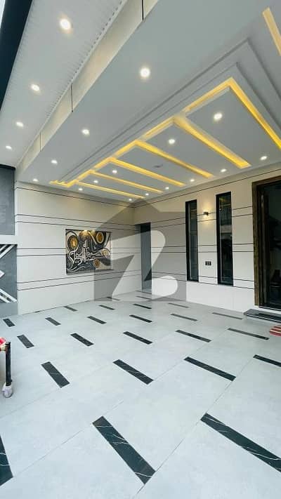 ایل ڈی اے ایوینیو لاہور میں 6 کمروں کا 10 مرلہ مکان 1.7 لاکھ میں کرایہ پر دستیاب ہے۔ ایل ڈی اے ایوینیو لاہور میں 6 کمروں کا 10 مرلہ مکان 1.7 لاکھ میں کرایہ پر دستیاب ہے۔