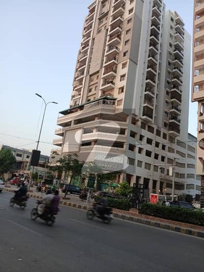 کلفٹن ۔ بلاک 8 کلفٹن,کراچی میں 3 کمروں کا 8 مرلہ فلیٹ 6.0 کروڑ میں برائے فروخت۔