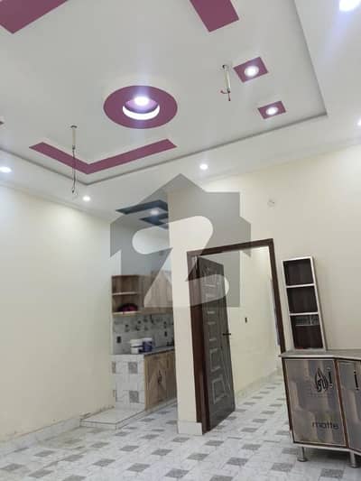 شیراز ٹاؤن لاہور میں 1 کمرے کا 3 مرلہ مکان 70.0 لاکھ میں برائے فروخت۔