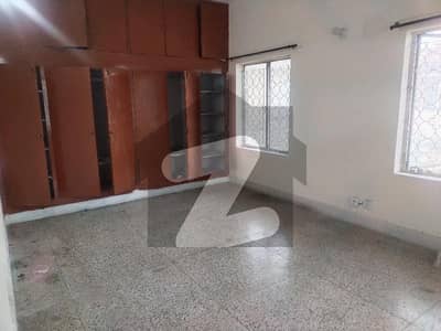 Fully Renovated 2 Bed 2 Bath Ground Portion