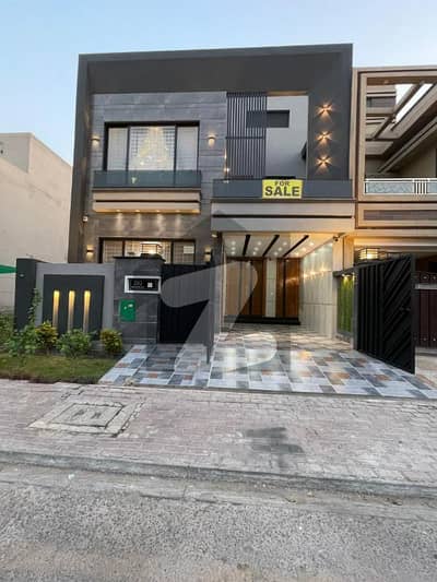 بحریہ ٹاؤن نرگس بلاک بحریہ ٹاؤن سیکٹر سی,بحریہ ٹاؤن,لاہور میں 5 کمروں کا 10 مرلہ مکان 2.95 کروڑ میں برائے فروخت۔