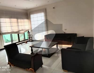 500 UPPER FLOOR 3 BEDS WITH DRAWING