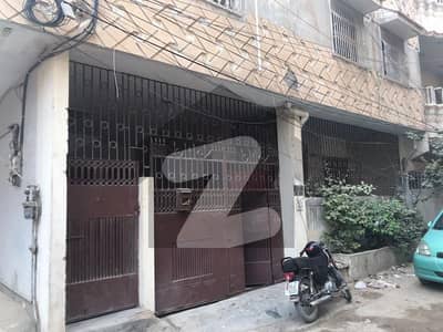 172 Yards (Ground + 2) house near crown bakery Block-6