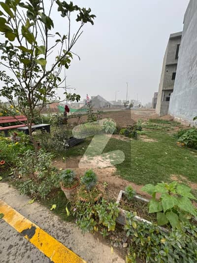 پارک ویو سٹی لاہور میں 5 مرلہ رہائشی پلاٹ 50.0 لاکھ میں برائے فروخت۔