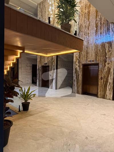 گلبرگ لاہور میں 2 کمروں کا 11 مرلہ فلیٹ 2.1 لاکھ میں کرایہ پر دستیاب ہے۔