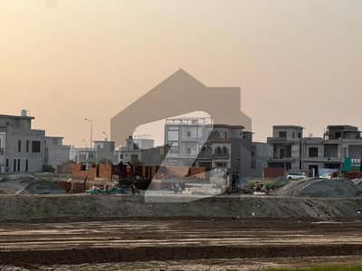 پارک ویو سٹی لاہور میں 5 مرلہ رہائشی پلاٹ 42.0 لاکھ میں برائے فروخت۔